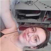 Professeure d'anglais toujours de bonne humeur et pleine de bienveillance située à Poitiers